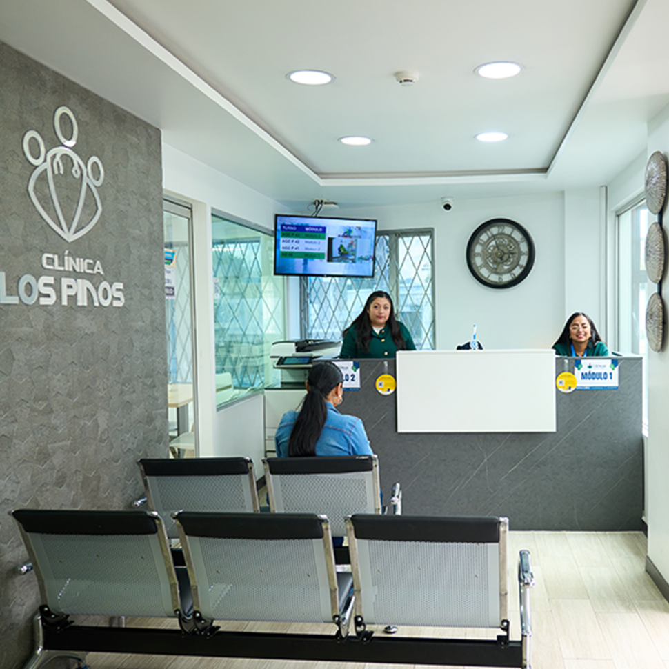 clinica-los-pinos-recepcion